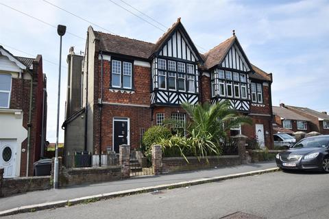 4 bedroom semi-detached house for sale, Priory Road, Hastings