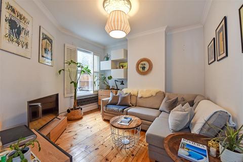 122 Brunswick Road, London, E10 6RS