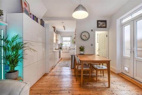 122 Brunswick Road, London, E10 6RS