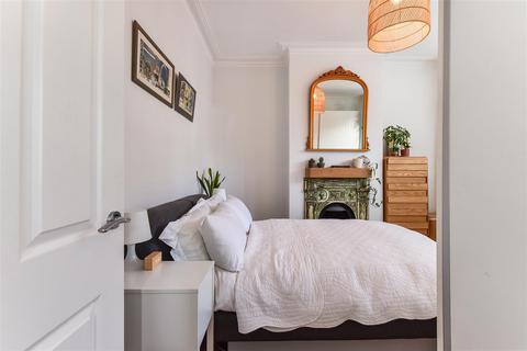 122 Brunswick Road, London, E10 6RS