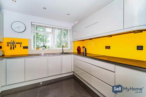 1 bedroom apartment for sale, Rowan Close, London, W5