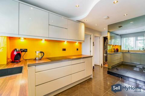 1 bedroom apartment for sale, Rowan Close, London, W5