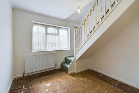 3 Fairfield Drive, Kinver, Stourbridge, DY7 6EW
