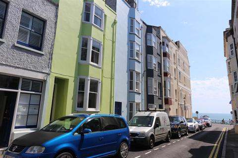 3 bedroom house to rent, Margaret Street, Brighton