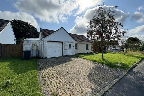 28 Four Ways Drive, Chulmleigh, EX18 7AZ