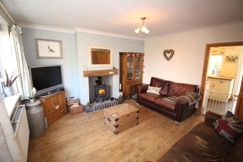 2 bedroom terraced house to rent, Coton Road, Churchover