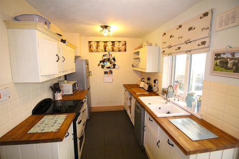 2 bedroom terraced house to rent, Coton Road, Churchover