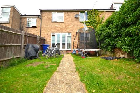 3 bedroom terraced house for sale, Ickleton Place, Haverhill CB9