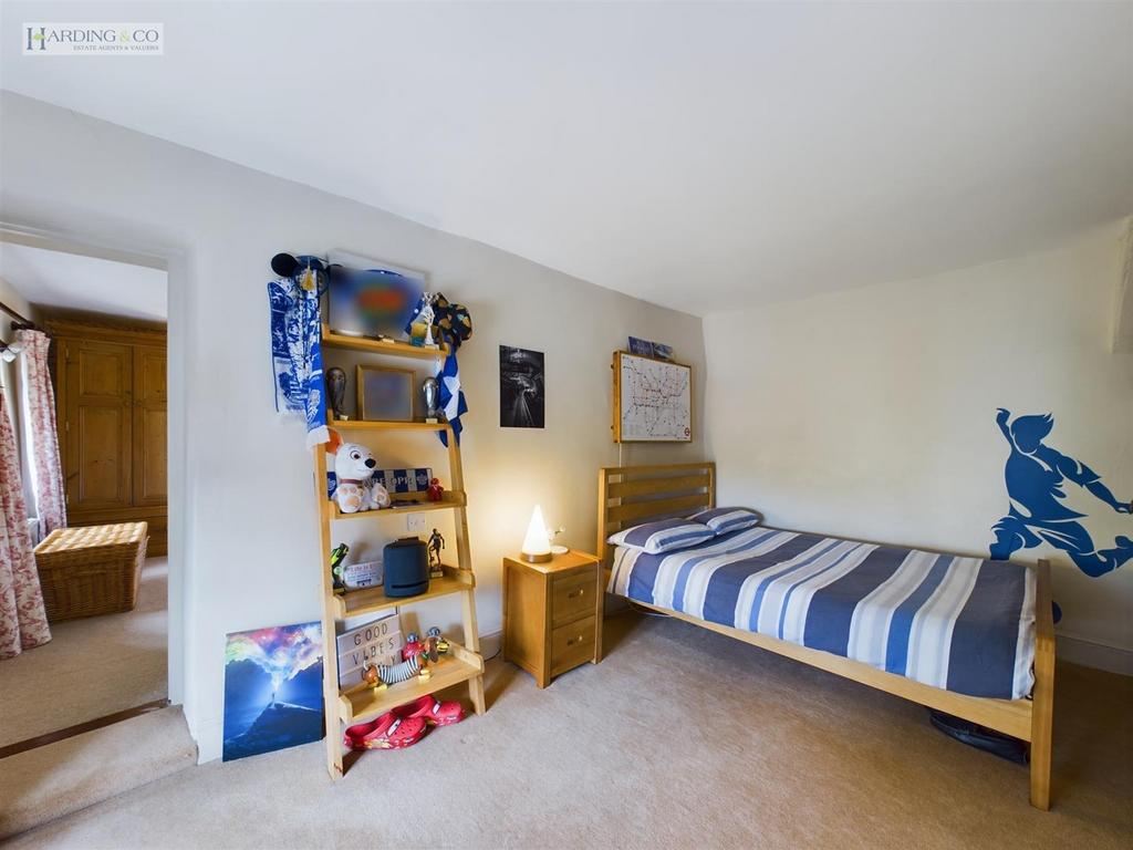 Bedroom 2 ii.jpg