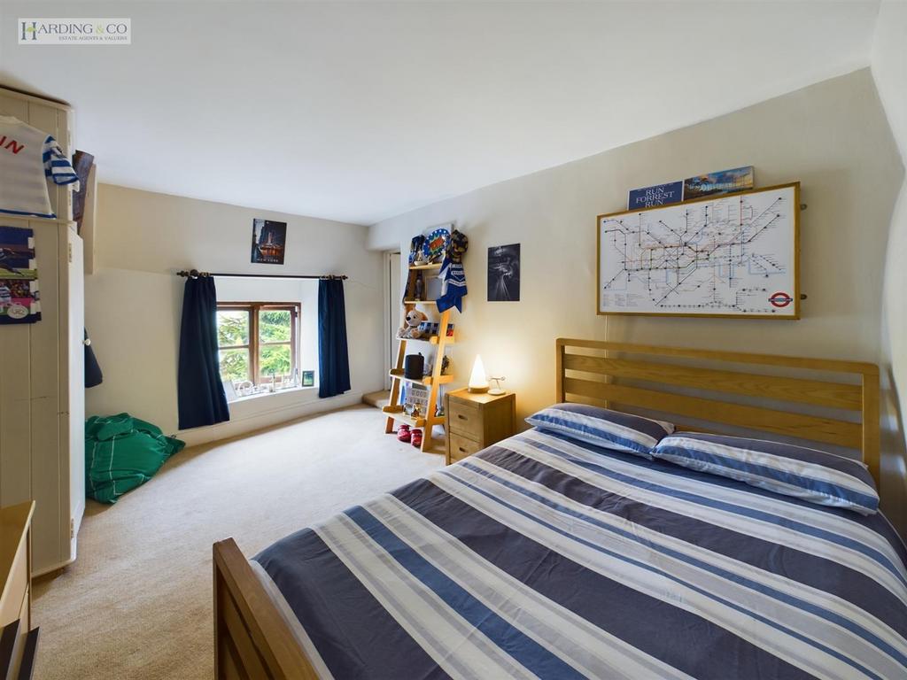 Bedroom 2.jpg