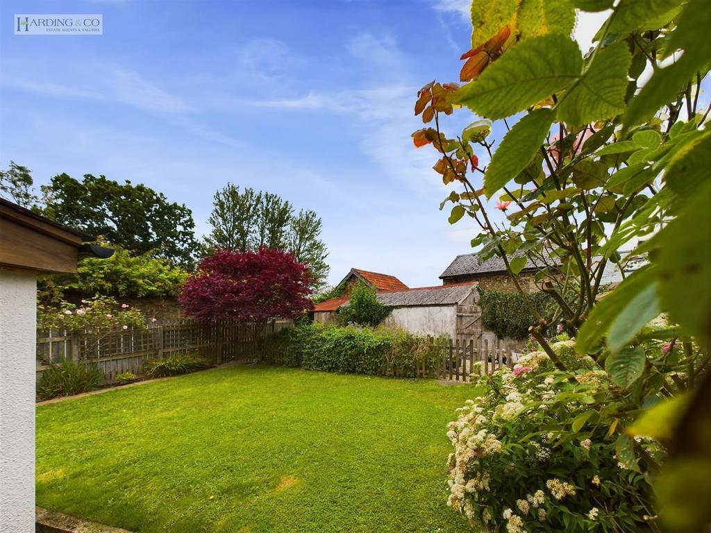 Rear garden ii.jpg