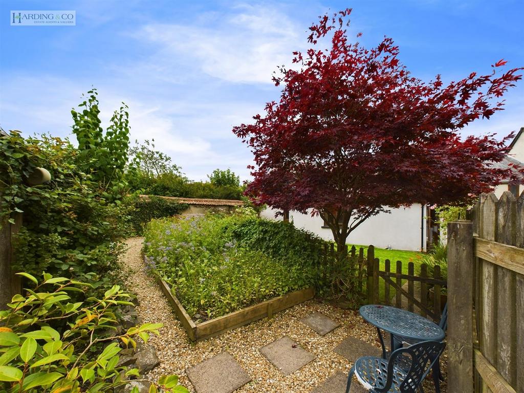 Rear garden iv.jpg