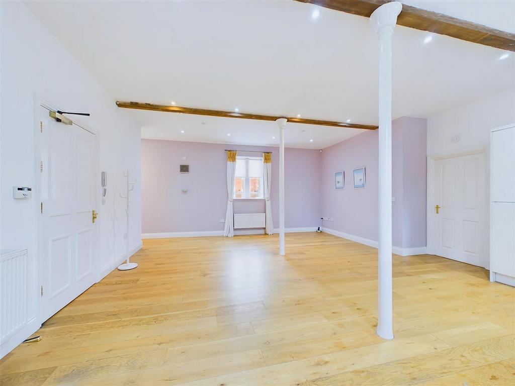 Open Plan Kitchen/Dining/Living Area