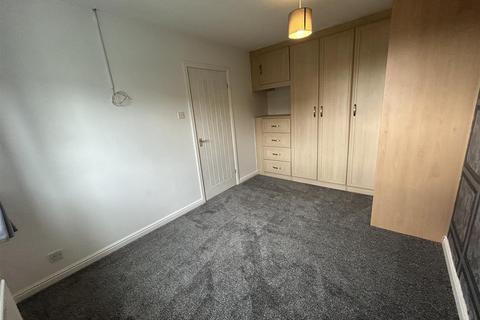 40 Higher Fullwood, Oldham, OL1 4NL