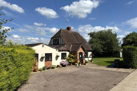 4 bedroom detached house for sale, Orchard Road, Newent GL18