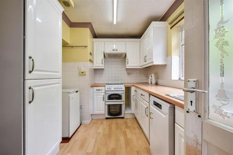 36 Andover Road, Ludgershall, Andover, SP11 9LZ