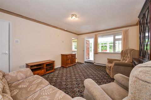 36 Andover Road, Ludgershall, Andover, SP11 9LZ