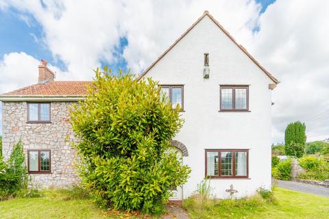 2 bedroom cottage for sale, Charming cottage situated within 1/3 of an acre on the fringes of Claverham