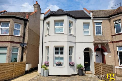 4 bedroom semi-detached house for sale, Wellesley Road, Harrow