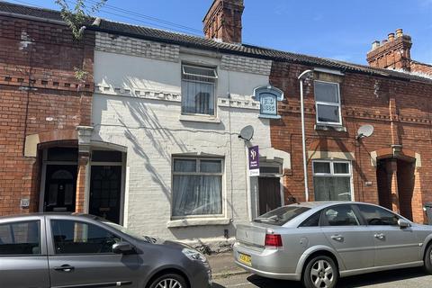 2 bedroom terraced house for sale, Wellington Street, Kettering NN16