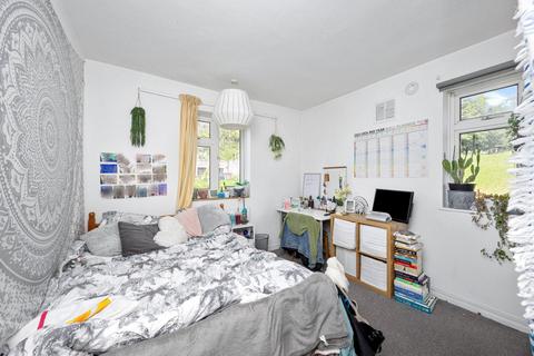 4 bedroom apartment for sale, Canterbury Drive, Brighton