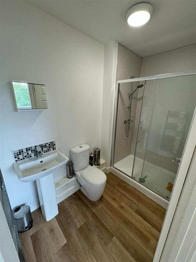 F6 SUFFOLK - BATH.jpg