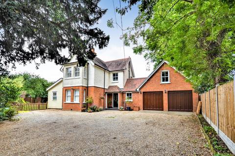 The Manse, 27 Burnham Road, Southminster, CM0 7ES