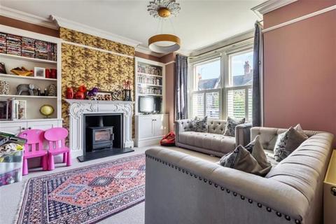 4 bedroom semi-detached house to rent, Hillfield Road, West Hampstead, NW6