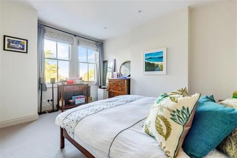 4 bedroom semi-detached house to rent, Hillfield Road, West Hampstead, NW6