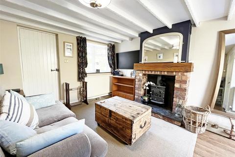 2 bedroom cottage to rent, Church Walk, Nottingham NG14