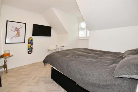 2 bedroom apartment for sale, 46 High Road, Buckhurst Hill IG9