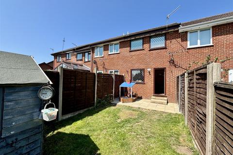 2 bedroom terraced house for sale, Chaffinch Close, Poole BH17