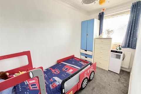 46 Chaffinch Close, Creekmoor, Poole, BH17 7UR