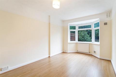 2 bedroom maisonette for sale, Barnard Gardens, New Malden