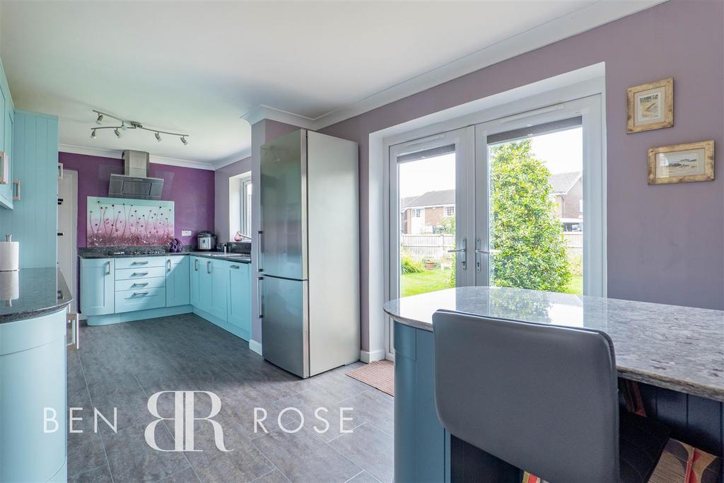 Kitchen/Breakfast Room