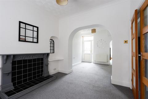 7 Spring Street, Barry, CF63 2PA