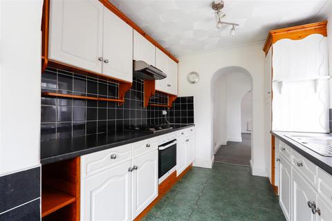7 Spring Street, Barry, CF63 2PA