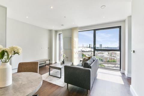 1 bedroom flat to rent, Silvocea Way, London E14