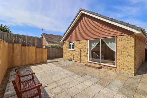 148 Princess Drive, Seaford, BN25 2TS
