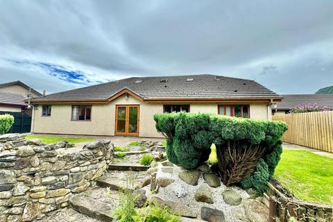 4 bedroom house for sale, Parc Conwy, Llanrwst
