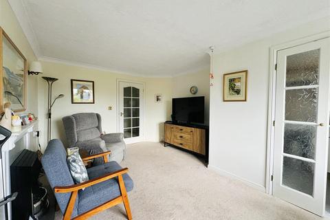 1 bedroom apartment for sale, 42, Brielen Court, Radcliffe-On-Trent, Nottingham