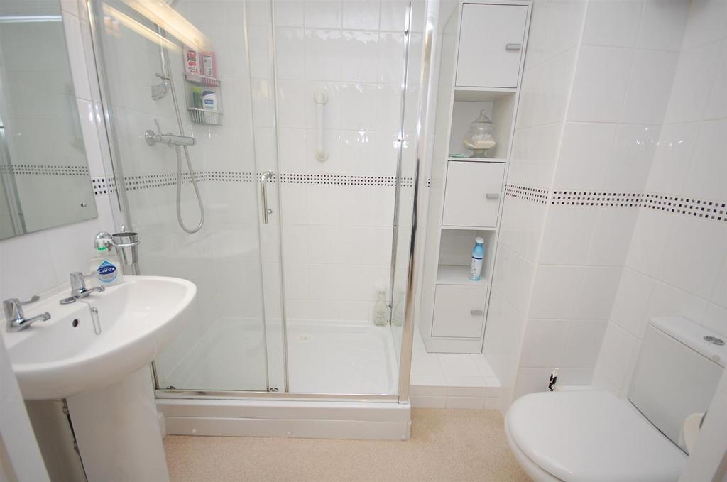 Brielen Bathroom.jpg