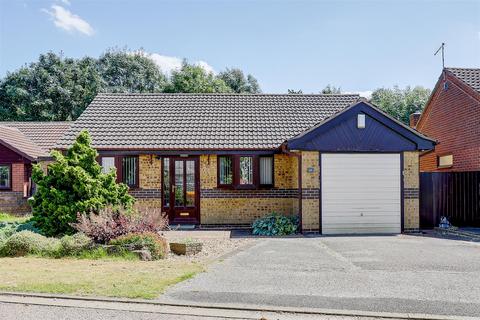 3 bedroom detached bungalow for sale, Linden Grove, Gedling NG4