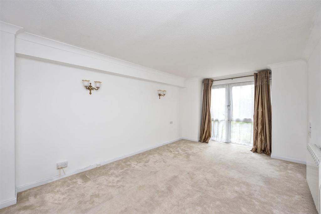 Living/dining room