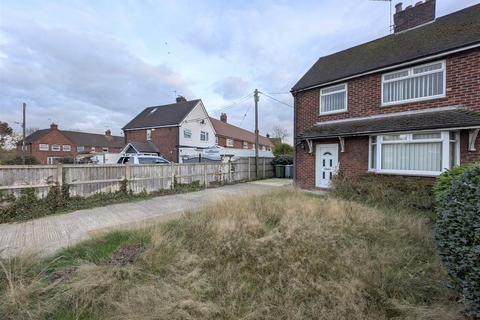 3 bedroom semi-detached house for sale, Charles Square, Hassall Green, Sandbach