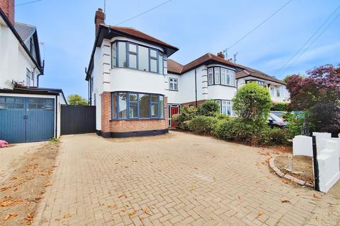 3 bedroom semi-detached house for sale, Prittlewell Chase, Westcliff On Sea