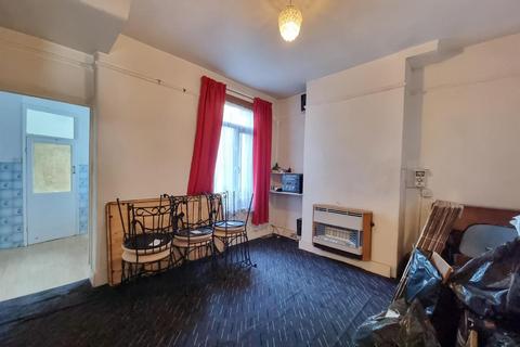 161 Henley Road, Ilford, IG1 2TP