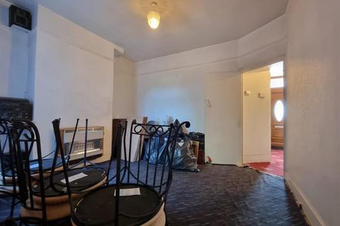 161 Henley Road, Ilford, IG1 2TP
