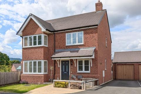 4 bedroom detached house for sale, Kingston Close, Welland, Malvern