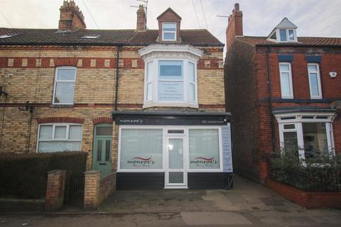 3 bedroom end of terrace house for sale, St. Johns Walk, Bridlington